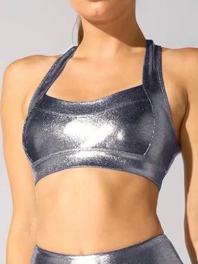 Heroine Sport Metallic Racer Bra in Platinum